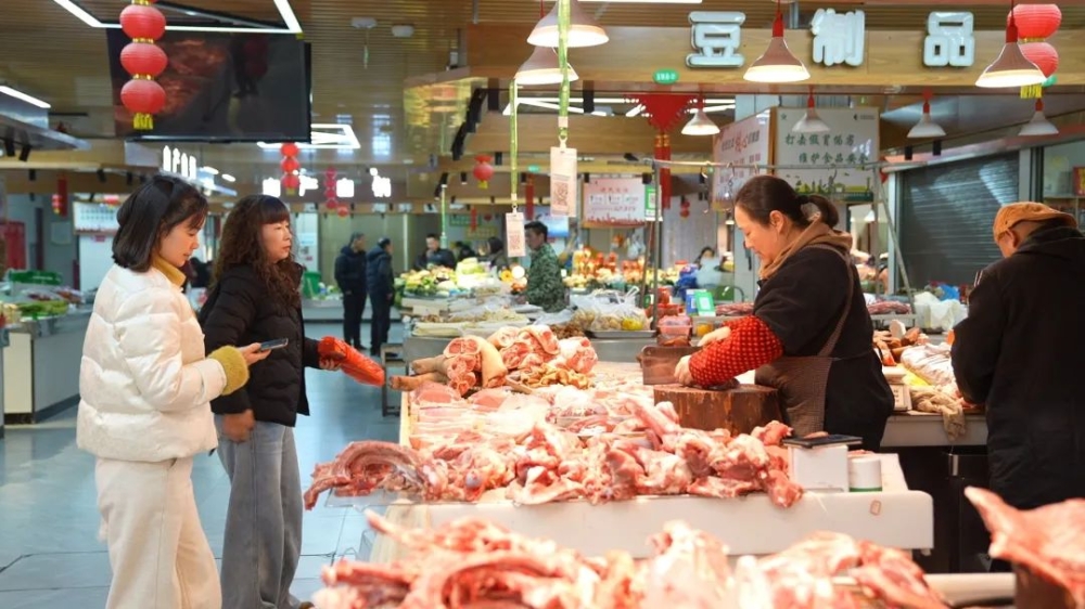 備年貨，尋年味！平江春節(jié)市場(chǎng)供需兩旺，肉制品銷售領(lǐng)銜年味經(jīng)濟(jì)